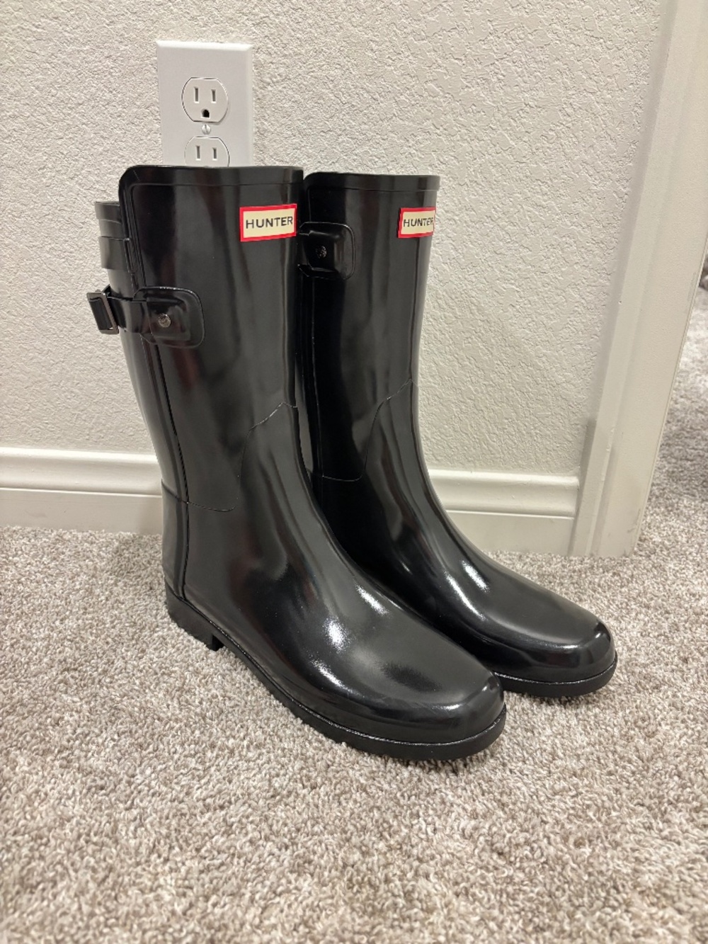 Hunter Boots Black Refined Back Strap Short Gloss Boot